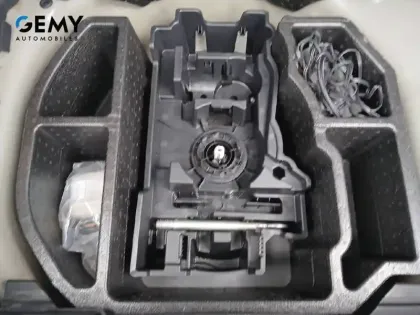 Photo 35 Peugeot 208  PureTech 100 S&S BVM6