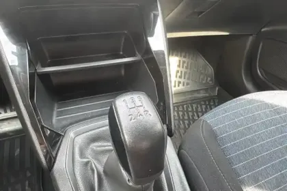 Photo 22 Peugeot 208  PureTech 75 S&S BVM5