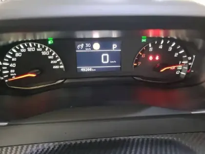 Photo 9 Peugeot 2008  PureTech 130 S&S EAT8