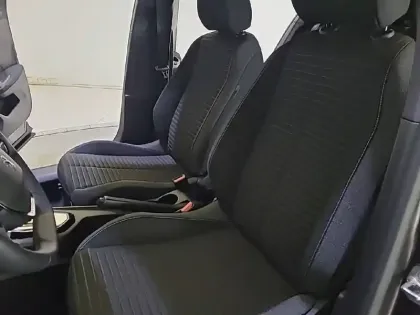 Photo 10 Peugeot 2008  PureTech 130 S&S EAT8