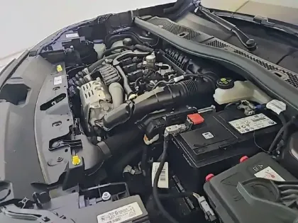 Photo 14 Peugeot 2008  PureTech 130 S&S EAT8