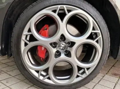 Photo 23 Alfa Romeo Tonale  1.5 Hybrid 130ch Edizione Speciale TCT