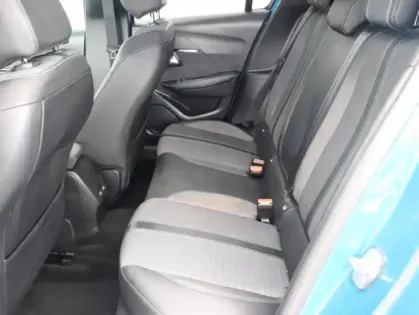 Photo 9 Peugeot 208  e- 136ch Allure