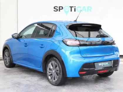 Photo 6 Peugeot 208  e- 136ch Allure