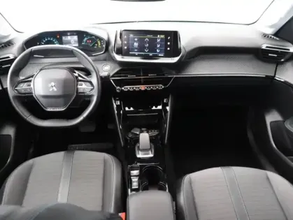 Photo 7 Peugeot 208  e- 136ch Allure