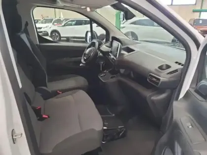 Photo 11 Peugeot Partner  M 650kg BlueHDi 130ch S&S EAT8 Pack Premium Connect