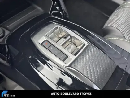 Photo 28 Peugeot 2008  1.2 Hybrid 145ch GT e-DCS6