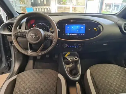 Photo 9 Toyota Aygo 1.0 VVT-i 72 Design CH BVM5 ZENR