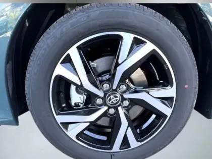 Photo 5 Toyota Yaris Hybride 116h Design PAC