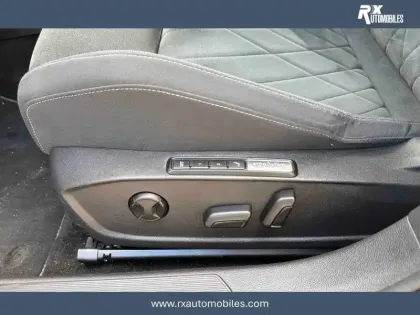 Photo 13 Volkswagen Golf  2.0 TDI SCR 150 DSG7