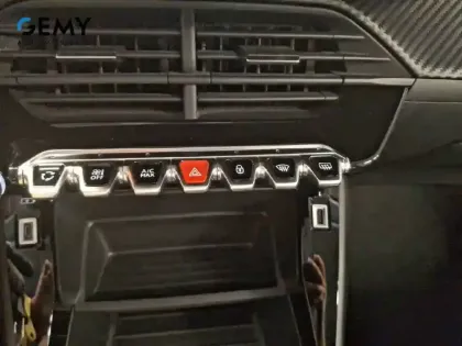 Photo 17 Peugeot 208  BLUEHDI 100 S&S BVM6