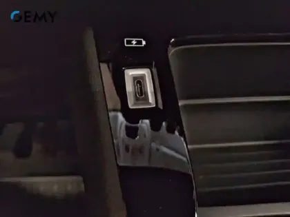 Photo 18 Peugeot 208  BLUEHDI 100 S&S BVM6