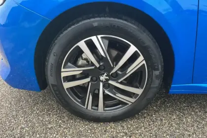 Photo 8 Peugeot 208  PureTech 100 S&S EAT8