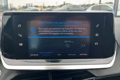 Photo 19 Peugeot 208  PureTech 100 S&S EAT8