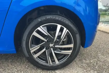 Photo 9 Peugeot 208  PureTech 100 S&S EAT8