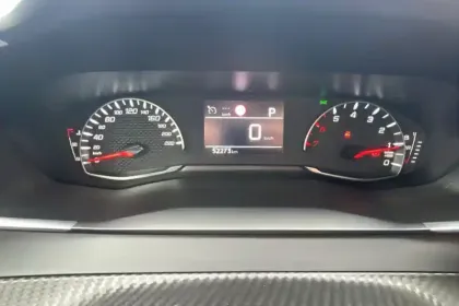 Photo 17 Peugeot 208  PureTech 100 S&S EAT8