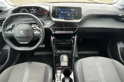 Photo 14 Peugeot 208  PureTech 100 S&S EAT8