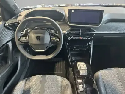 Photo 7 Peugeot 2008  Hybrid 145 e-DCS6