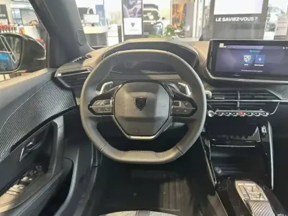 Photo 8 Peugeot 2008  Hybrid 145 e-DCS6