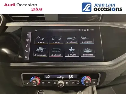 Photo 35 Audi Q3  35 TFSI 150 ch S tronic 7