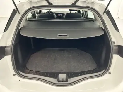 Photo 27 Renault Megane Mégane IV Estate Blue dCi 115 utilitaire 2 places société