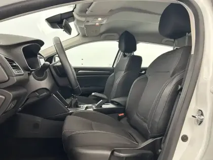 Photo 17 Renault Megane Mégane IV Estate Blue dCi 115 utilitaire 2 places société