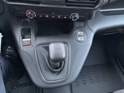 Photo 33 Peugeot Partner  FOURGON M 650 KG BLUEHDI 100 S&S BVM6