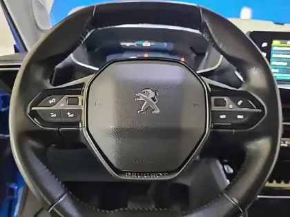 Photo 8 Peugeot 2008  Moteur électrique 136 ch