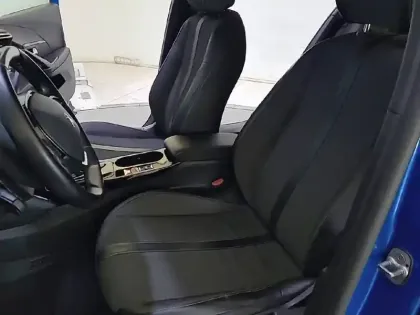 Photo 10 Peugeot 2008  Moteur électrique 136 ch