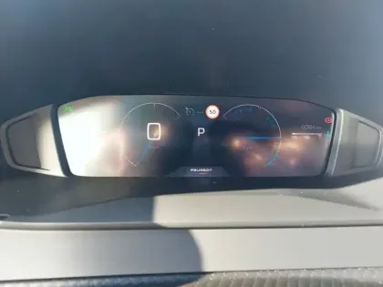 Photo 9 Peugeot 2008  Hybrid 145 e-DCS6