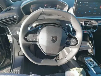 Photo 8 Peugeot 2008  Hybrid 145 e-DCS6