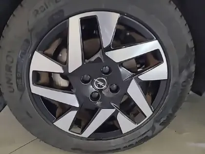 Photo 12 Opel Mokka  Electrique 136 ch & Batterie 50 kWh