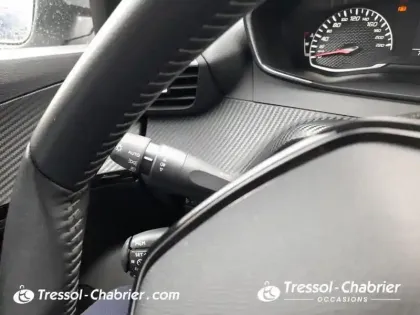Photo 16 Peugeot 2008  PureTech 130 S&S BVM6 Allure