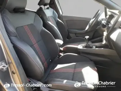 Photo 8 Renault Clio  E-Tech 140 - 21 R.S. Line