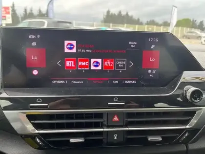 Photo 10 Citroën C4  BlueHDi 130 S&S EAT8 Shine Pack