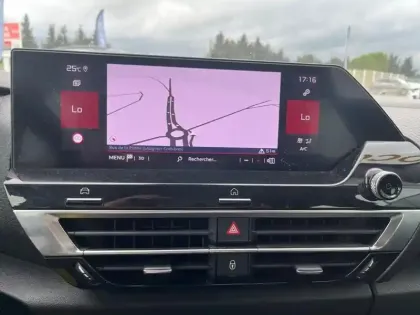 Photo 21 Citroën C4  BlueHDi 130 S&S EAT8 Shine Pack