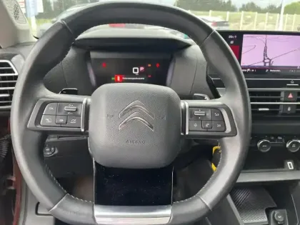 Photo 11 Citroën C4  BlueHDi 130 S&S EAT8 Shine Pack