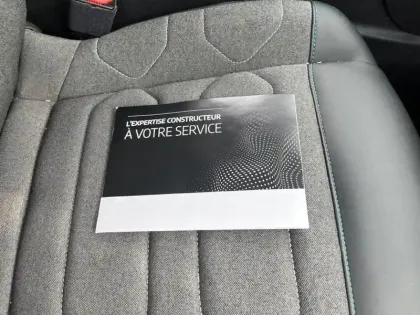 Photo 15 Citroën C4  BlueHDi 130 S&S EAT8 Shine Pack