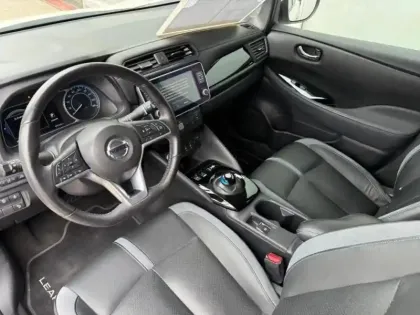 Photo 25 Nissan Leaf  150ch 40kWh Tekna 21.5