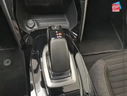 Photo 11 Peugeot 208  e- 136ch Active