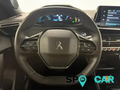 Photo 12 Peugeot 2008  e- 136ch Style