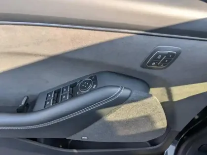 Photo 12 Ford Mustang Gén. I Ph1 GT 5