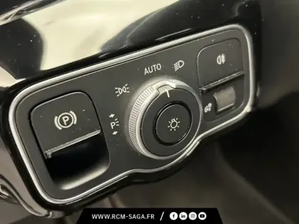 Photo 20 Mercedes Classe A 180 d AMG Line