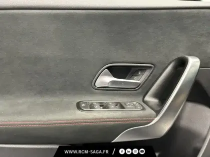 Photo 21 Mercedes Classe A 180 d AMG Line