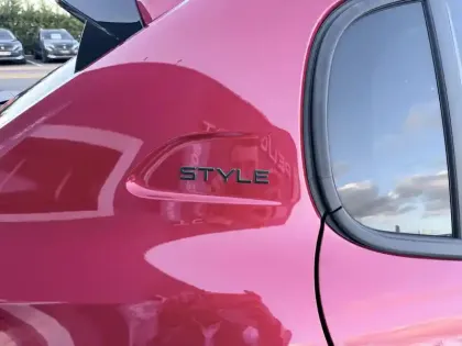 Photo 33 Peugeot 208  Electrique 50 kWh 136ch