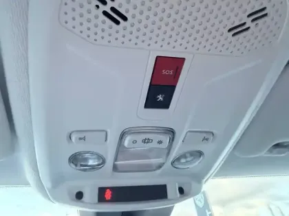 Photo 55 Peugeot 208  Electrique 50 kWh 136ch