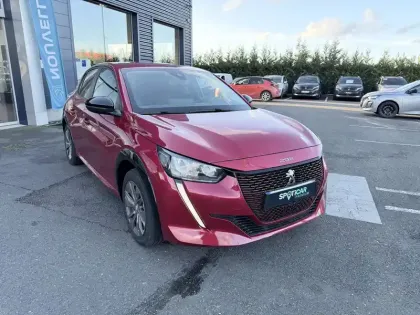 Photo 24 Peugeot 208  Electrique 50 kWh 136ch