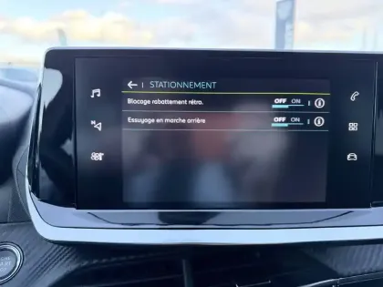 Photo 51 Peugeot 208  Electrique 50 kWh 136ch