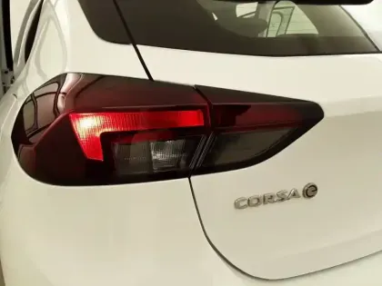 Photo 36 Opel Corsa  Electrique 136 ch & Batterie 50 kWh