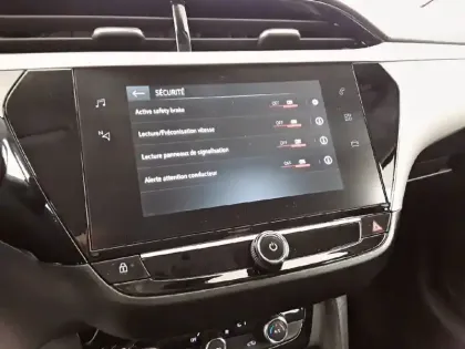 Photo 37 Opel Corsa  Electrique 136 ch & Batterie 50 kWh